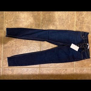 Carly Jean Los Angeles Carter Jeans